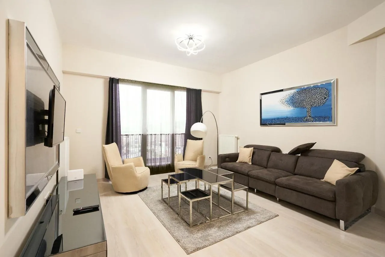 High Rise Apartment Suite With Balcony location